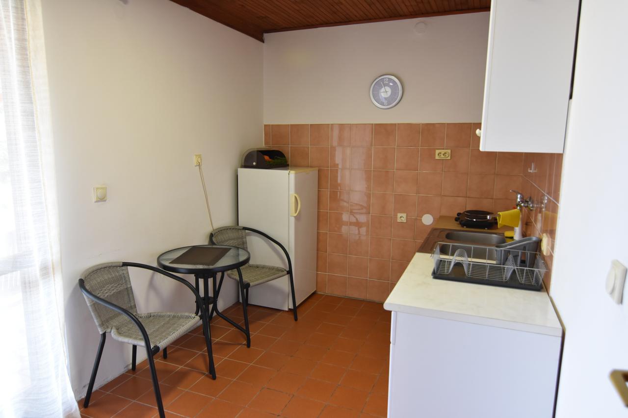 Vuko I Magdalena Midzor Apartment Petrovac Exterior photo